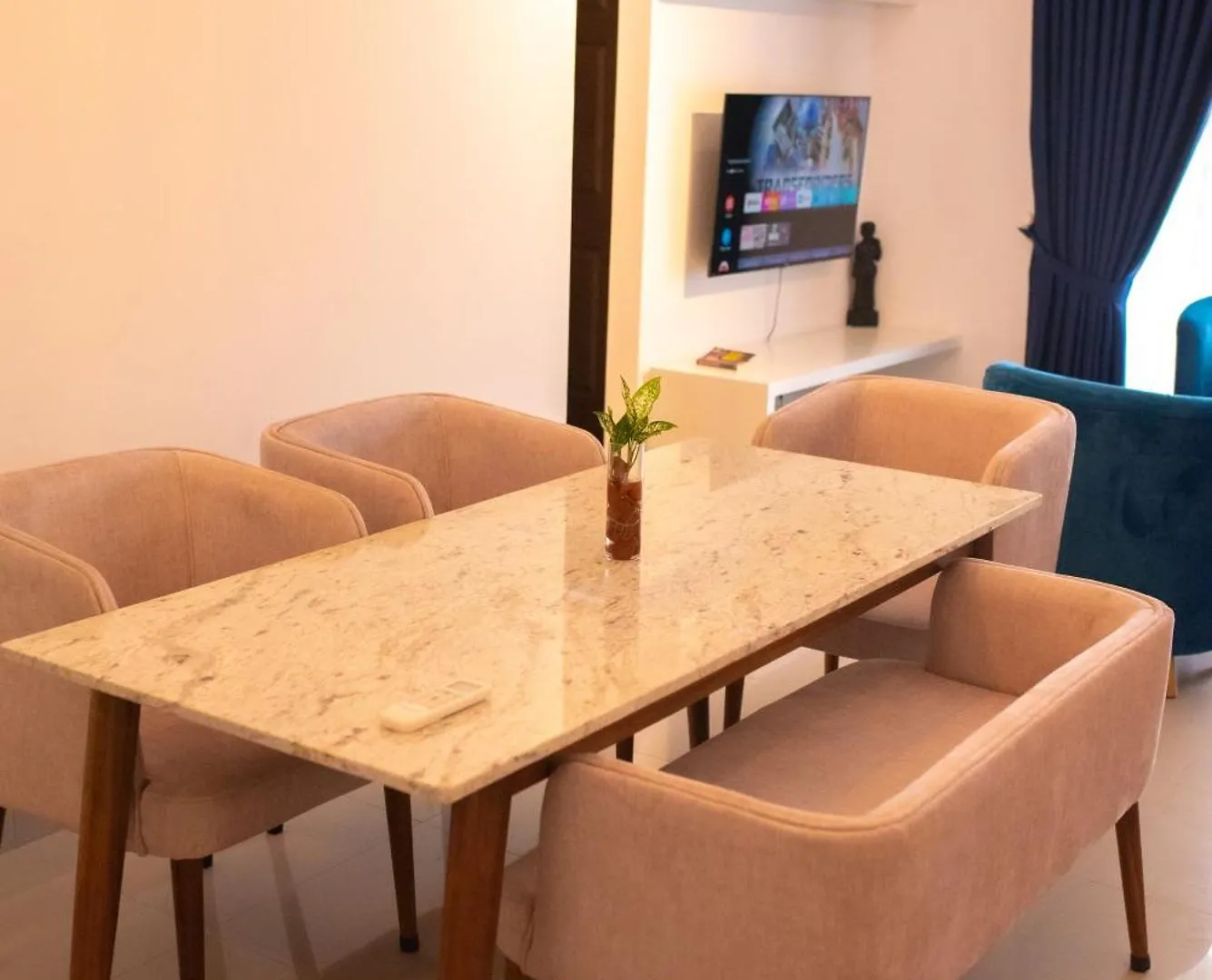 Santorini 2Br Resort Apt - Negombo Beach & Airport